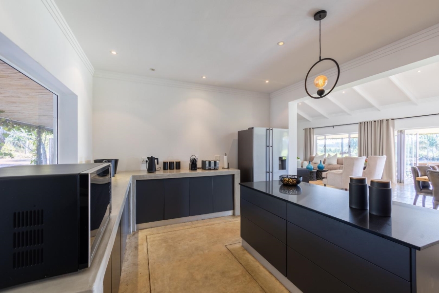 8 Bedroom Property for Sale in Airport Western Cape